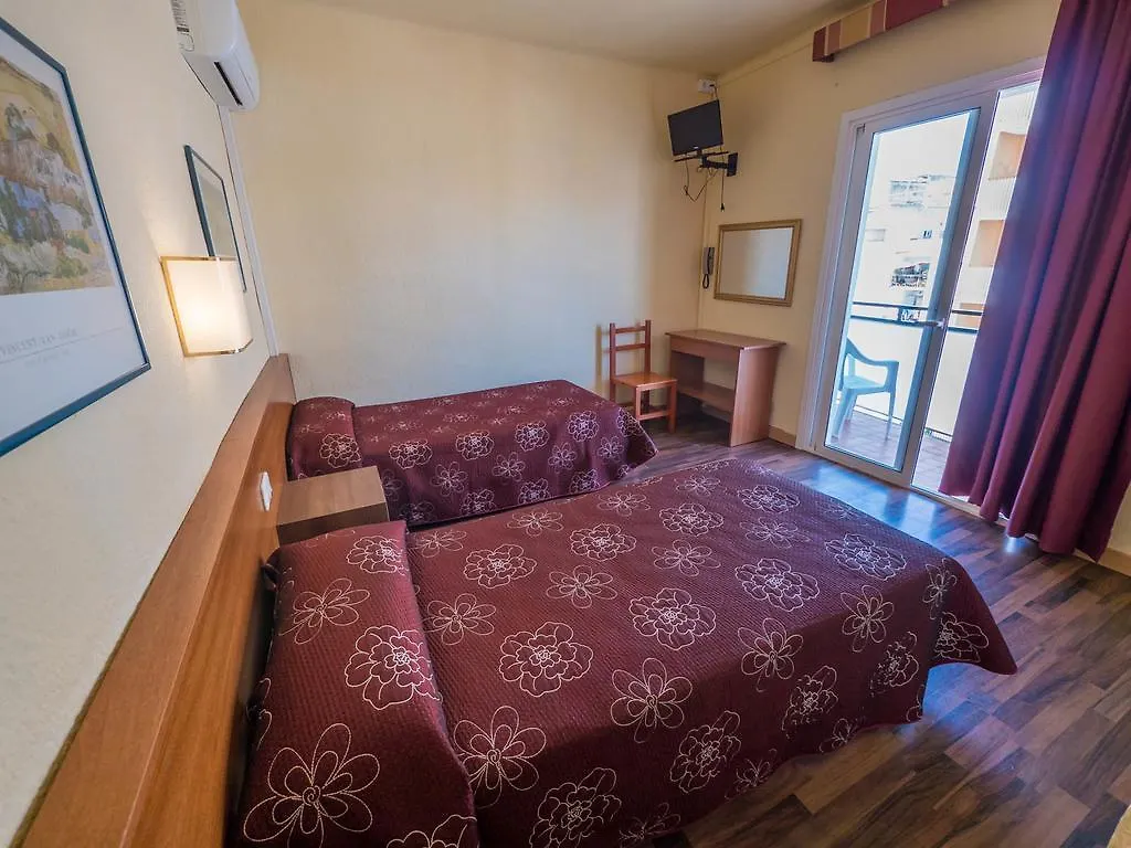 ***  יורט דה מאר Hotel Golden Sand ספרד