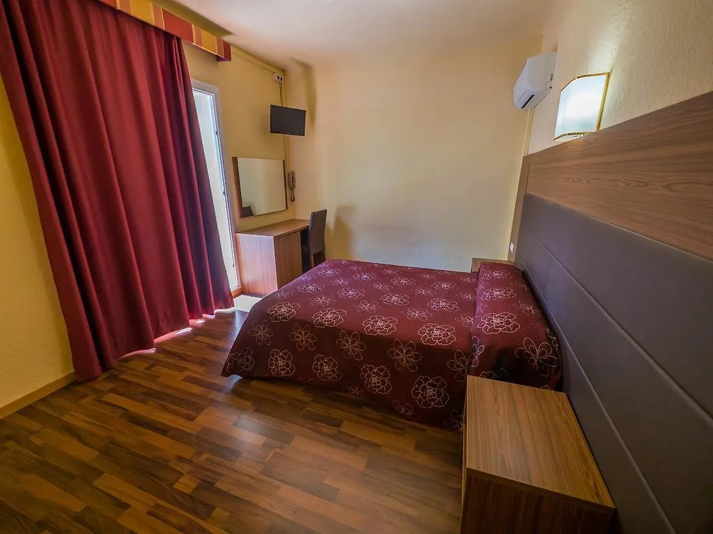 יורט דה מאר Hotel Golden Sand