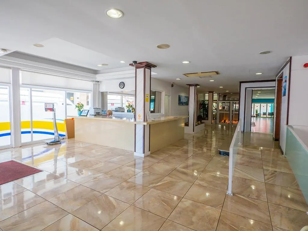 יורט דה מאר Hotel Golden Sand 3*, יורט דה מאר